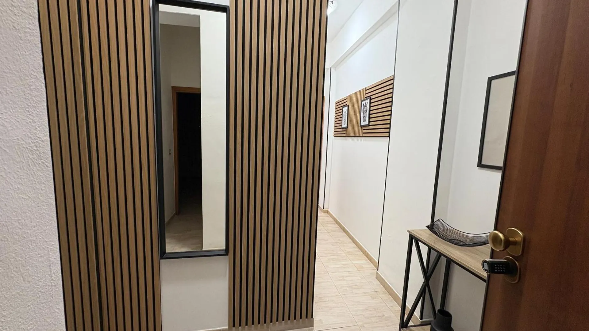 Luxia Apartment - Svincolo Messina Centro 0*,  İtalya
