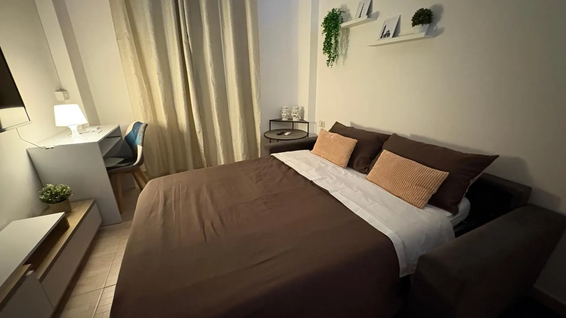 Luxia Apartment - Svincolo Messina Centro