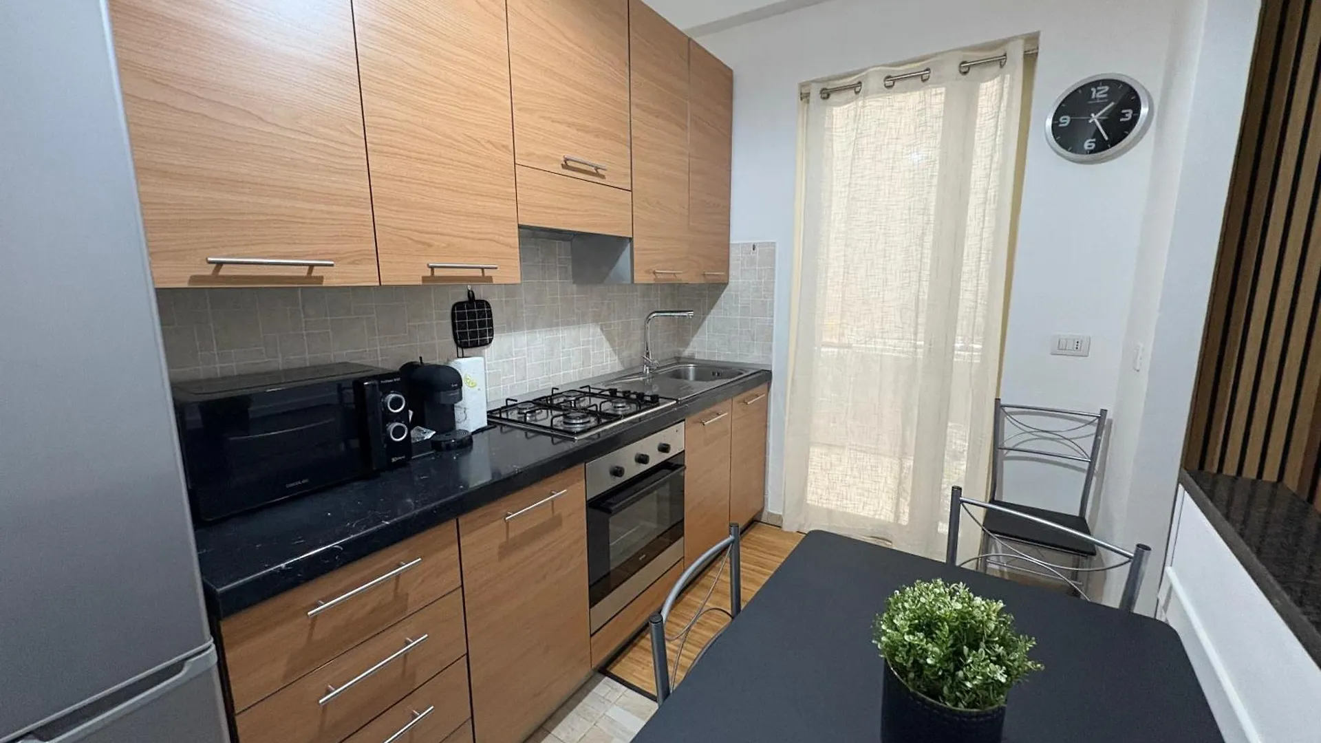 Luxia Apartment - Svincolo Messina Centro 0*,  İtalya